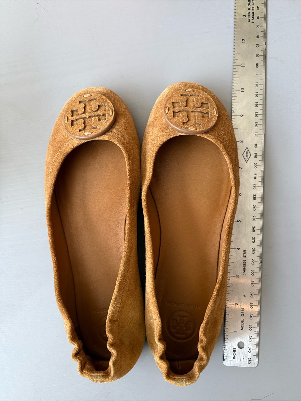 Tory Burch brown suede flat size 9 great condition tan leather